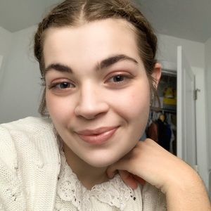 Meet your Posher, Mallory